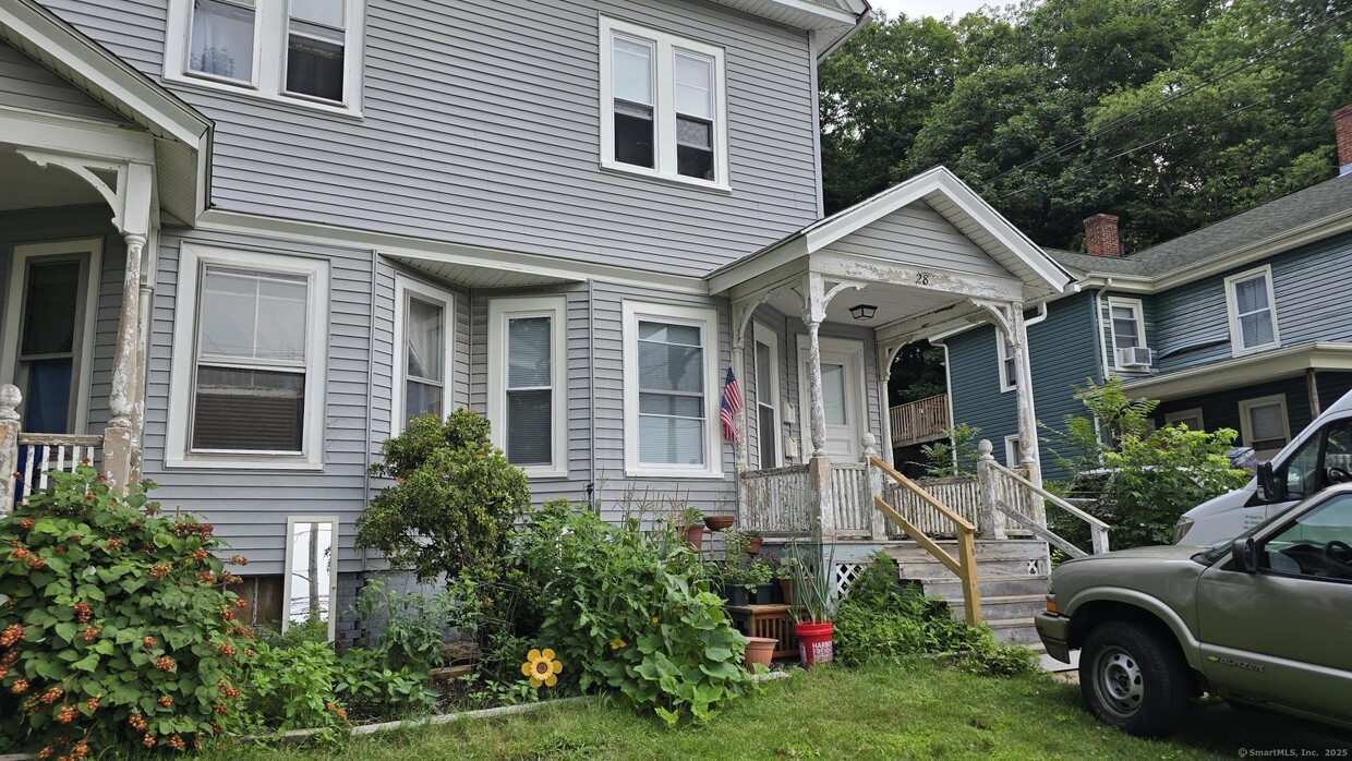 Primary Photo - 28 Prospect St