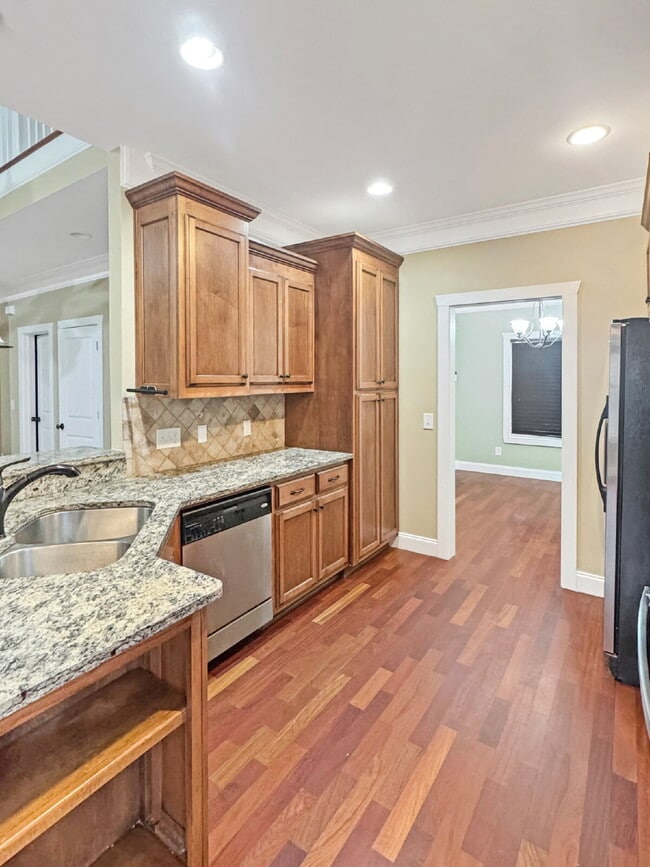 Foto del edificio - Gorgeous Home Available Immediately in City of Gainesville!