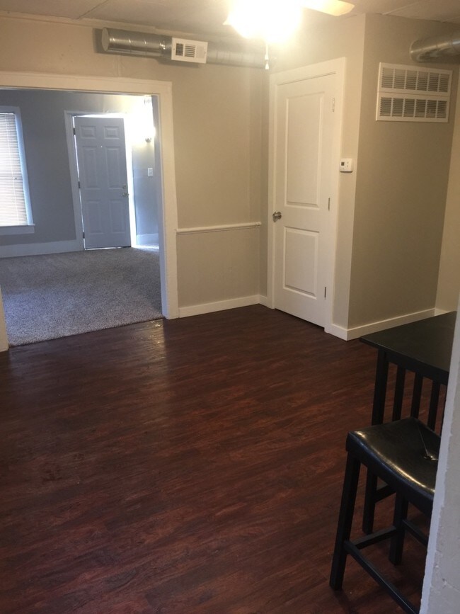 Foto del edificio - 421 7th St NW