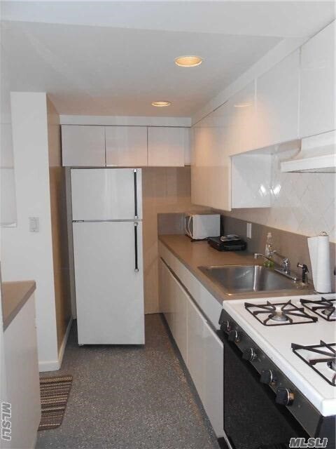 Foto del edificio - 115 Wright Ave