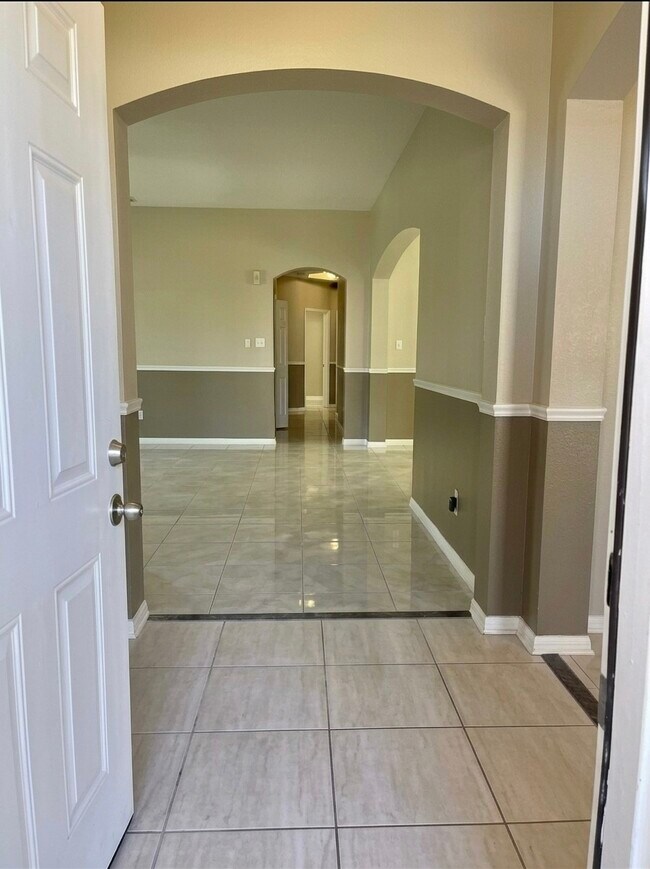 Building Photo - 9135 Gianna Ct
