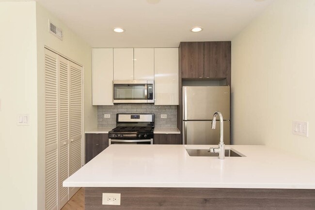 Foto del edificio - 843 W Grace St