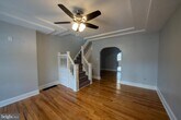 Foto principal - 5350 Chancellor St