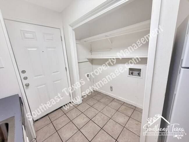 Foto del edificio - 782 Pinchback Rd