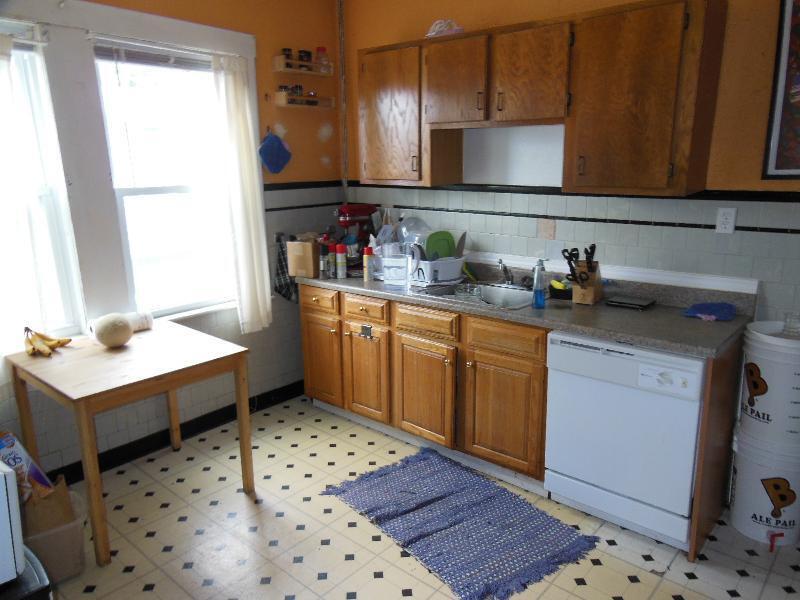 Primary Photo - 64 Linden Ave