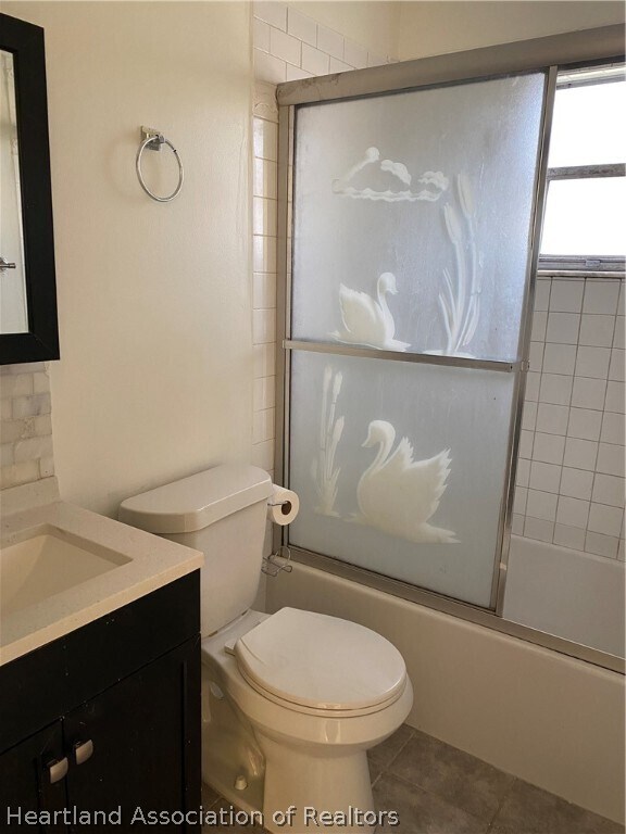 Foto del edificio - 4131 Commercial Dr
