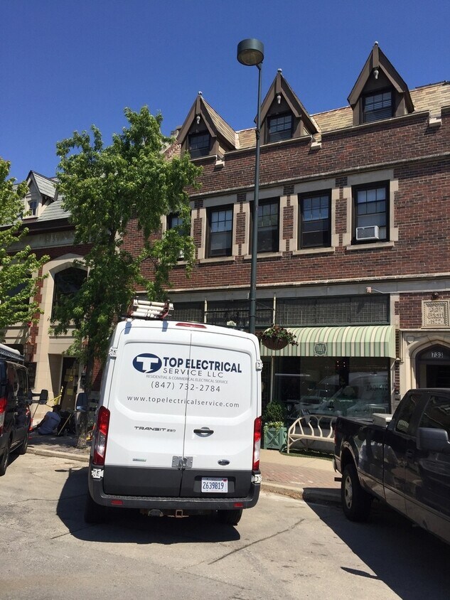 731 Elm St Unit 301, IL 60093 Condo for Rent in