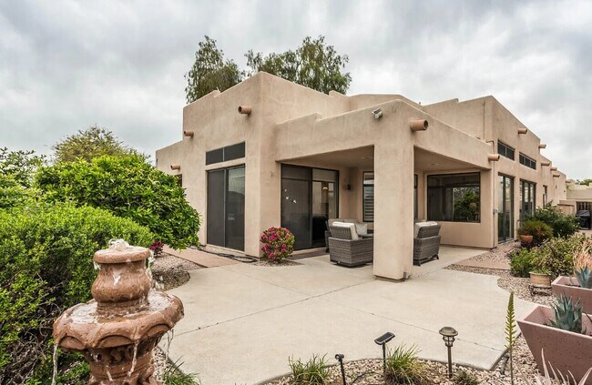Foto del edificio - 8331 E Cactus Wren Rd