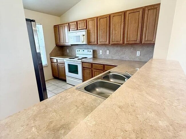 Building Photo - 2821 Fennel Rd