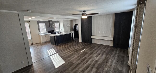 Building Photo - 283 Mulberry