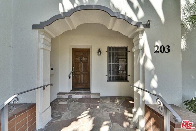 Foto del edificio - 203 S Detroit St