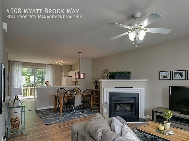 Foto del edificio - 4908 Wyatt Brook Way
