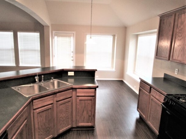 Building Photo - 1031 Hollow Creek Drive
