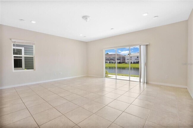 Foto del edificio - 2552 Bright Jewel St