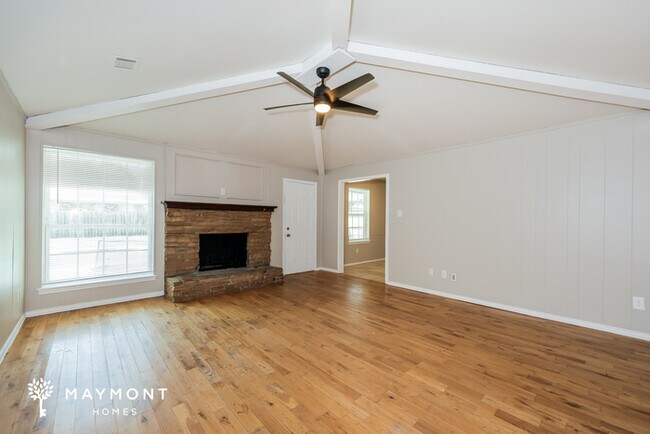 Foto del edificio - 101 Chevy Chase Ln