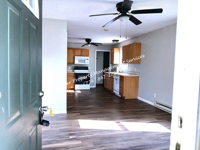 Foto del edificio - 2806 Mercer West Middlesex Rd