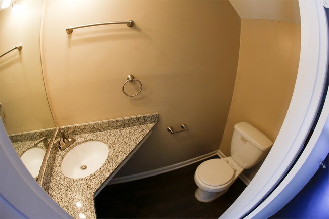 Foto del edificio - 3280 Drexel Ln