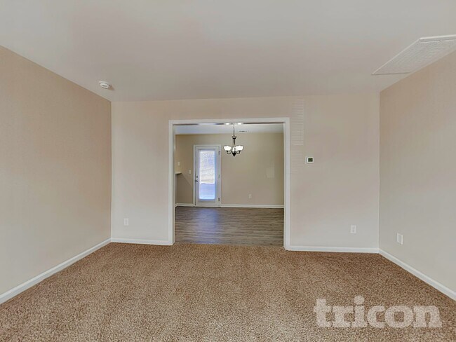 Building Photo - 1481 Mitchell Glen St