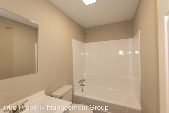 Building Photo - 3 br, 2 bath House - 1221 Brandt Dr