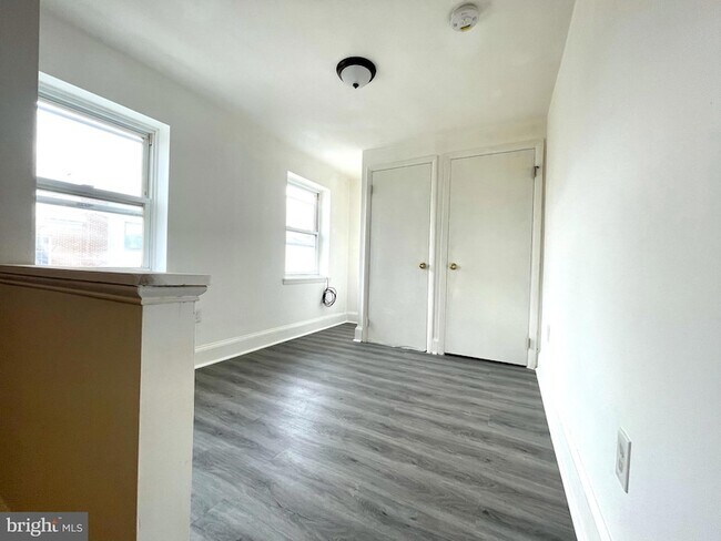 Foto del edificio - 619 N 11th St