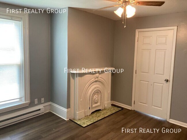 Photo - 816 S Main St Apartment