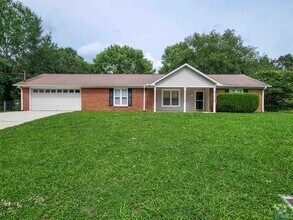 Building Photo - 308 Red Oak Rd
