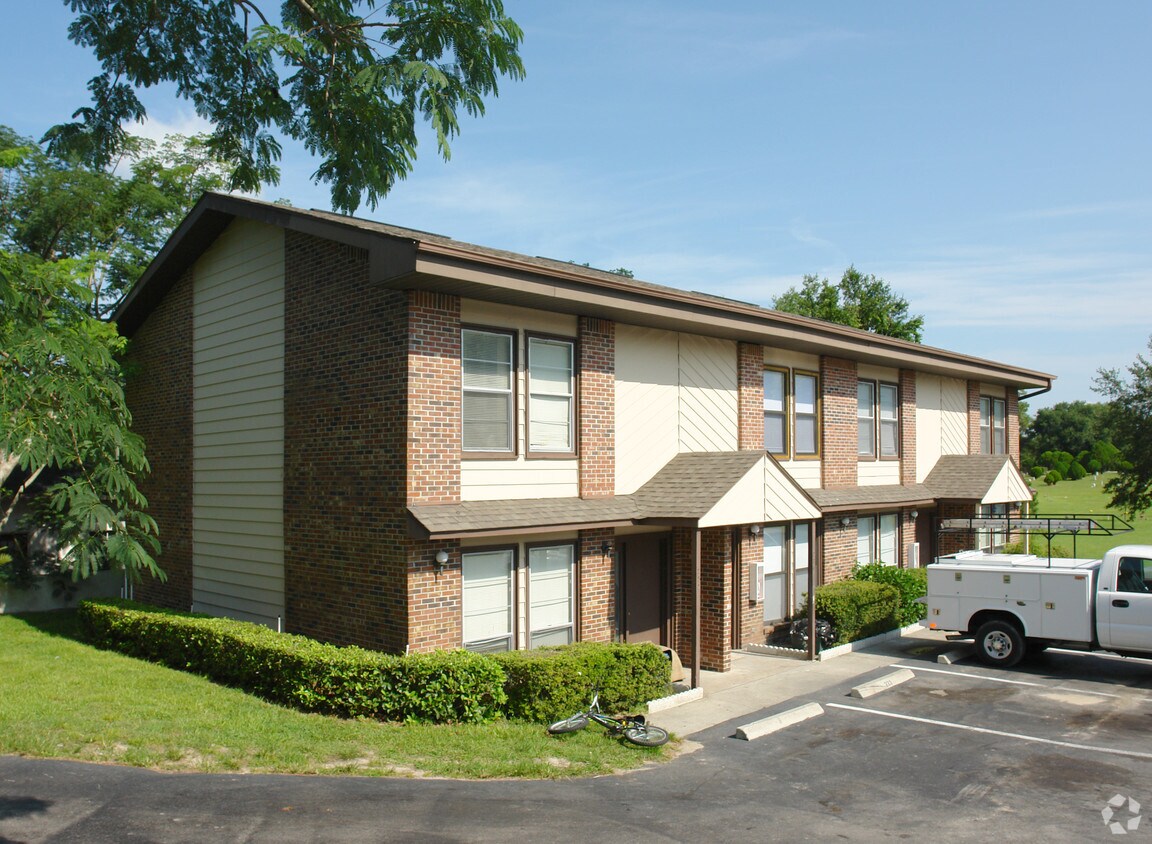 Primary Photo - 222-228 E Highland Ave