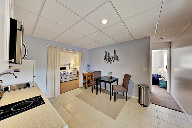 Foto del edificio - 12 Ox Creek Unit A