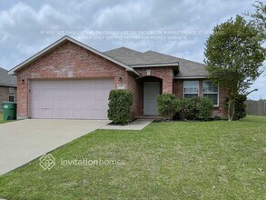 Building Photo - 45 Larkspur Dr