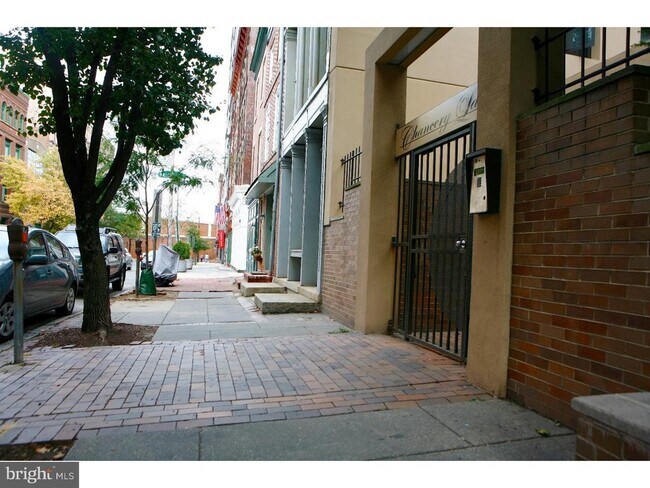 Foto del edificio - 130 Arch St