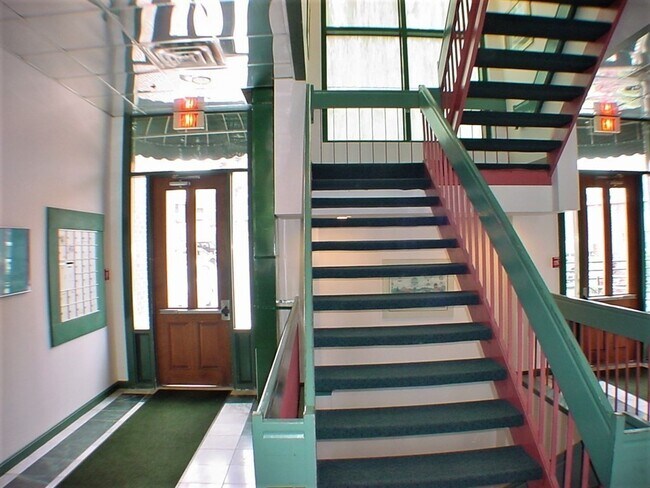 Building Photo - 21 South St