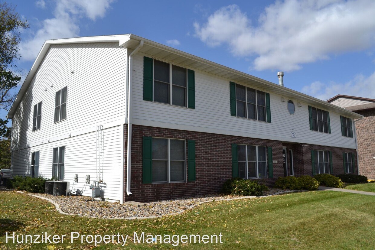 Primary Photo - 2 br, 2 bath Apartment - 145 N. Hyland 145...