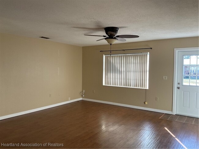 Foto del edificio - 106 Karola Dr