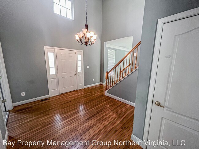 Foto del edificio - 6 br, 3.5 bath House - 13592 Den Hollow Ct