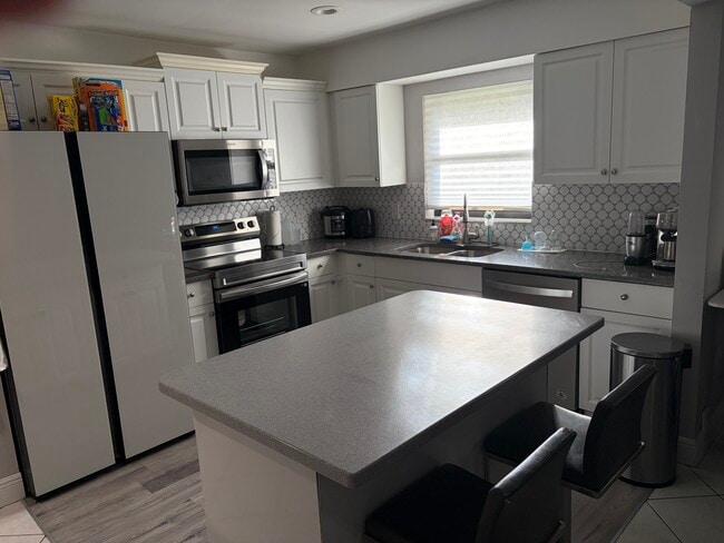 Kitchen is three years old - 9521 Boca Cove Cir