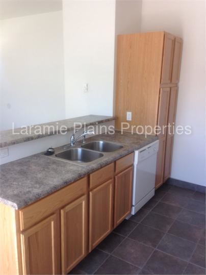Foto del edificio - Clean Spacious Fully Loaded 1 Bedroom