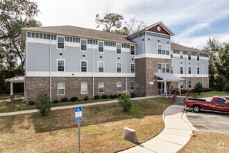 Building Photo - Westgate - Dorm Style Housing