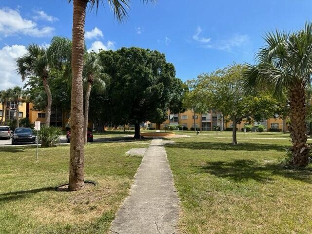 Foto del edificio - 4304 NW 9th Ave