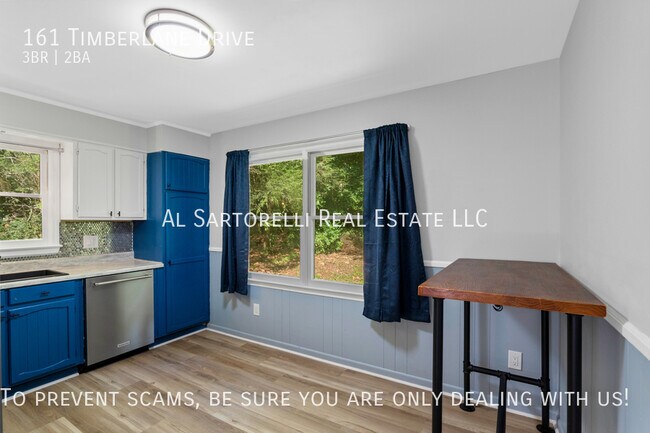 Foto del edificio - 161 Timberlane Dr