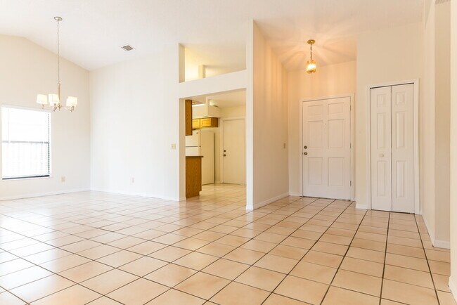 Building Photo - 3116 S Horizon Pl