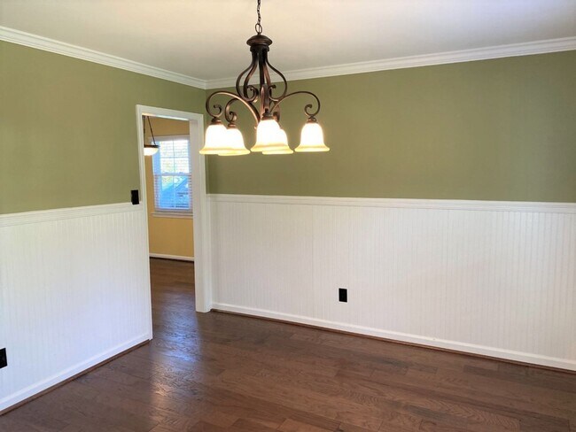Building Photo - 2608 Bridlewood Cir
