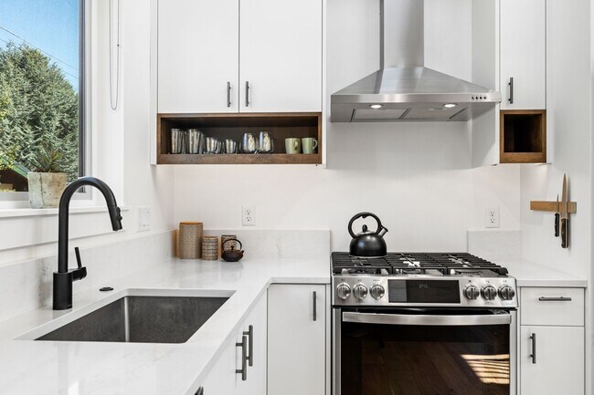 Foto del edificio - 142 SW Roosevelt Ave