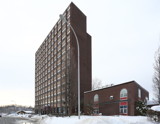 Building Photo - New Amsterdam and Stratton Apartments