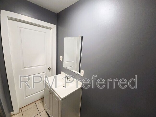 Building Photo - 11435 Raincove Dr