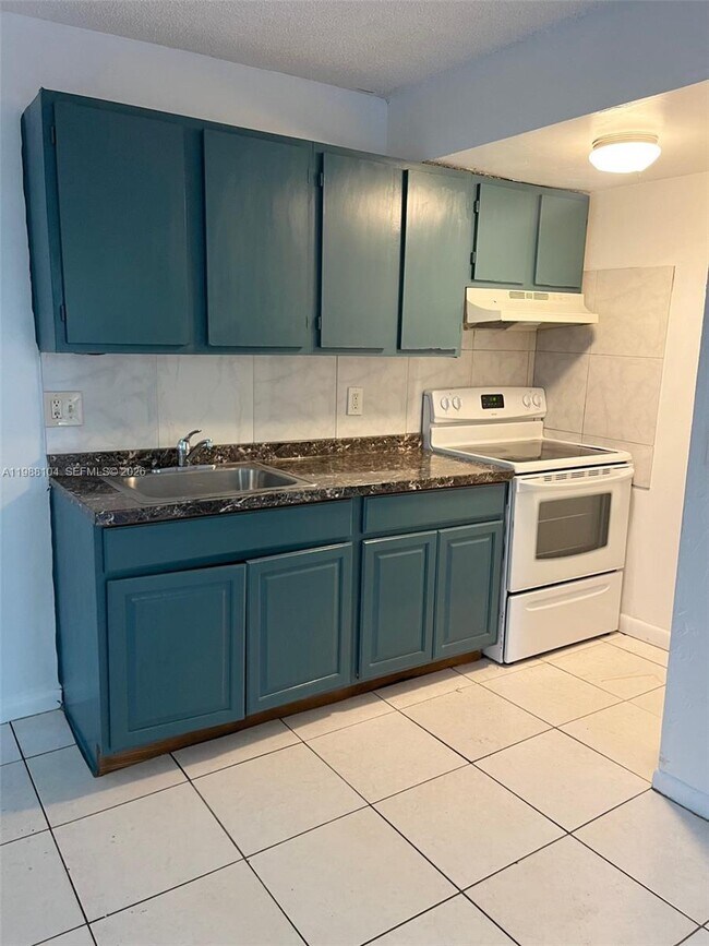 Foto del edificio - 2034 NW 43 Terrace