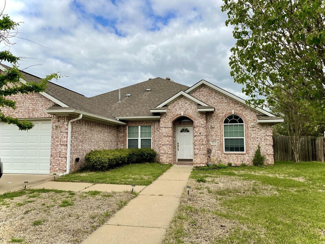 Photo - 3203 Von Trapp Ln (College Station, TX)