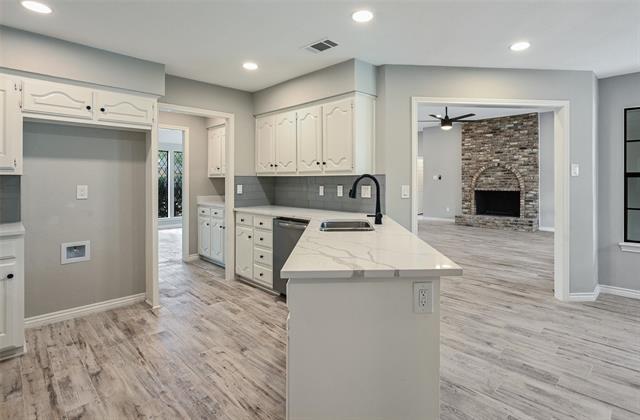 Foto del edificio - 4130 Briargrove Ln