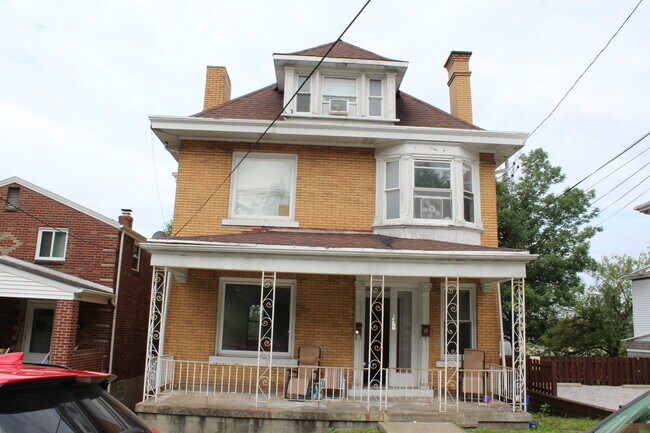 Building Photo - 1422 Beechview Ave