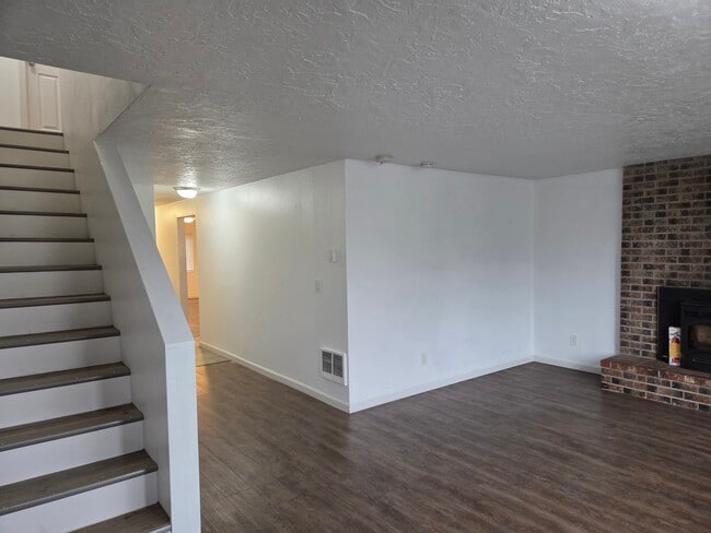 Foto del edificio - 3380 SE 1st St