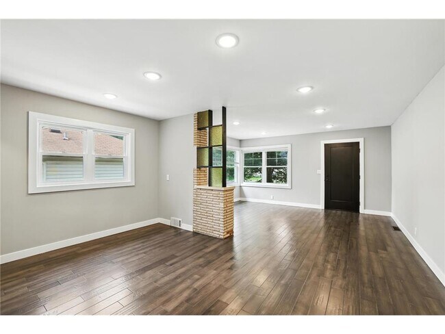 Foto del edificio - 3282 Idaho Ave S